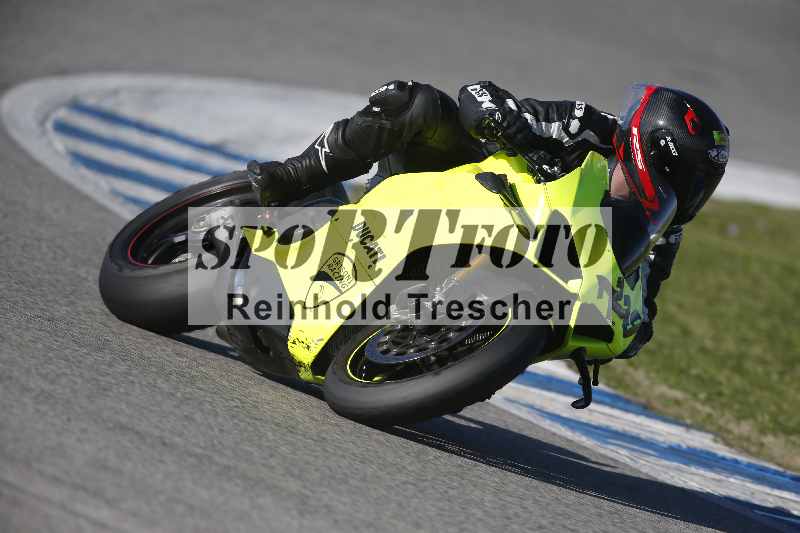 /Archiv-2024/02 29.01.-02.02.2024 Moto Center Thun Jerez/Gruppe gruen-green/229